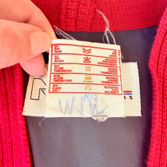 Vintage Tartan Plaid Worsted Wool Red Preppy Sweater Vest Size M - Picture 13 of 13